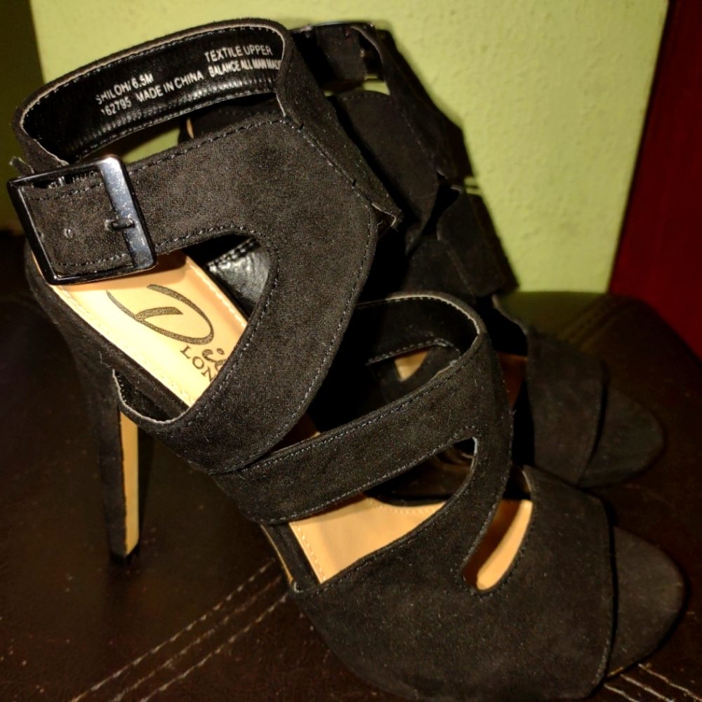 Diba London Pumps